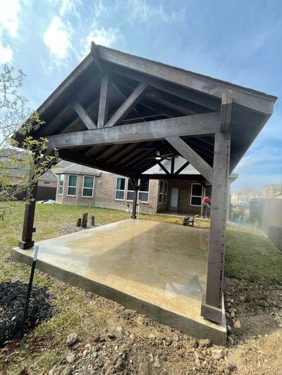 Fence builder in Bulverde