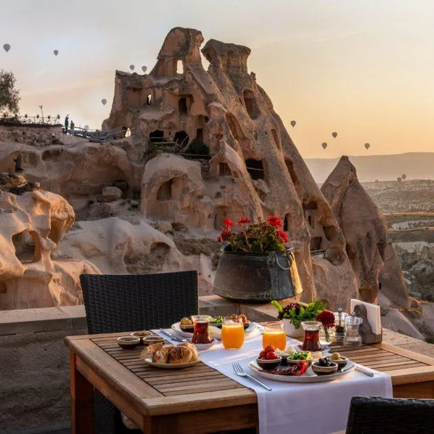 A traditional Turkish breakfast and tea experience