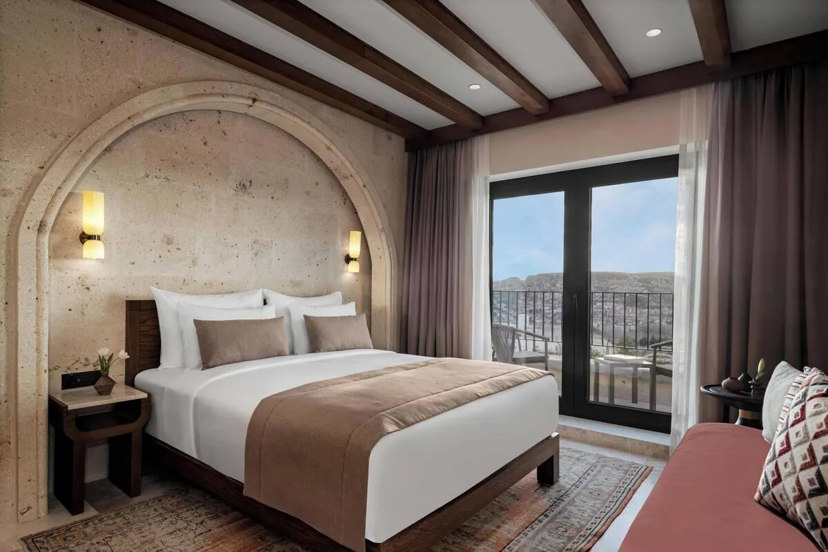A peaceful guest room at the retreat hotel