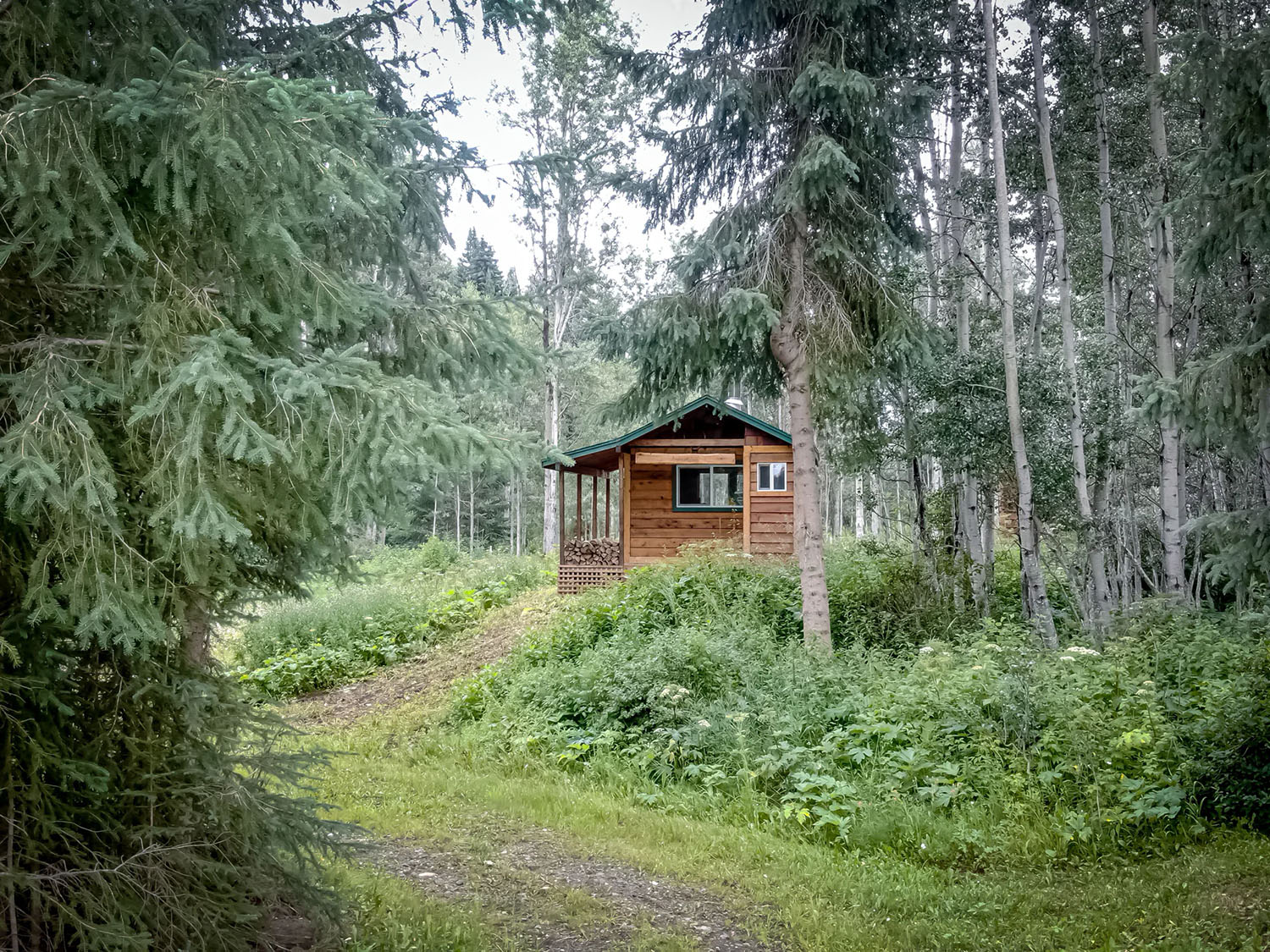 Angler's Inn cabin exterior