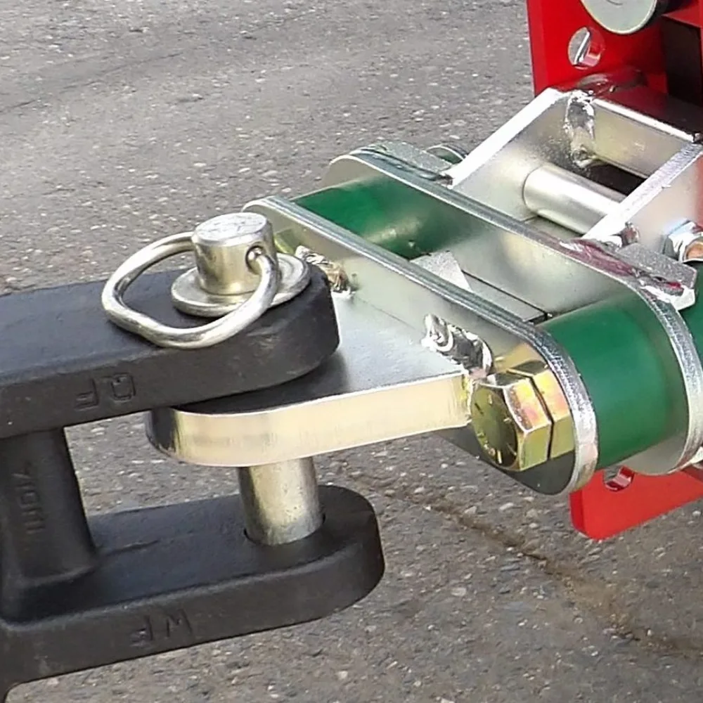 Shocker HD air hitch with cushioned drawbar showing trailer connection
