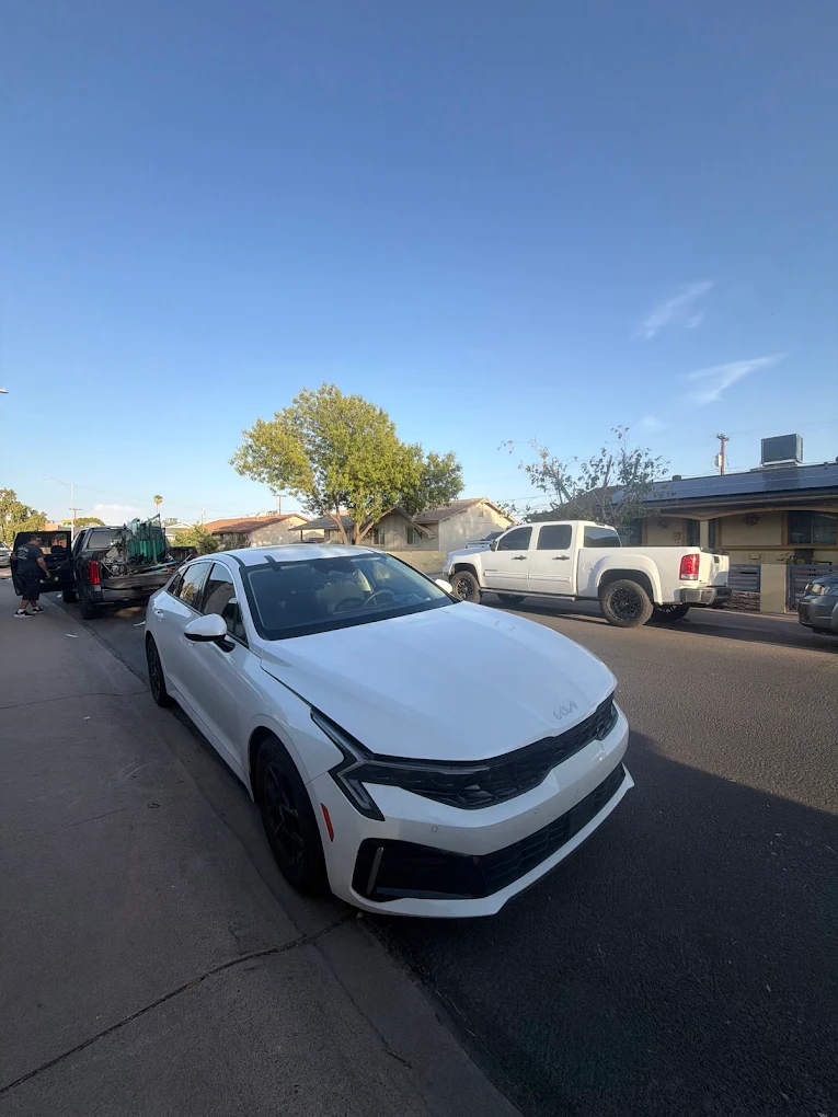 Auto glass service photo 4
