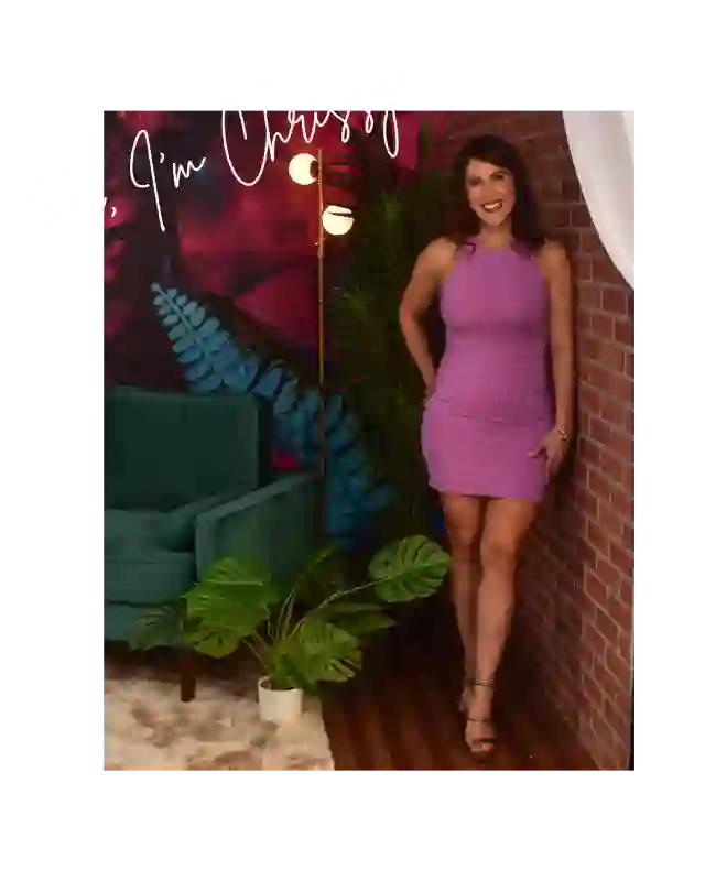 Chrissy Janiga, alcohol-free life coach and LCSW, welcoming women into her Soulful and Sober program.