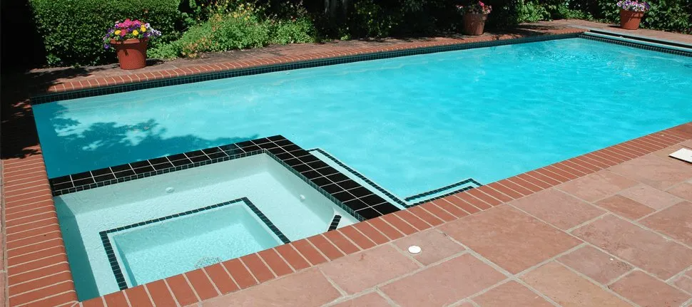 Preparing for the Cold: The Professional Approach to Winter Pool Cover Installation