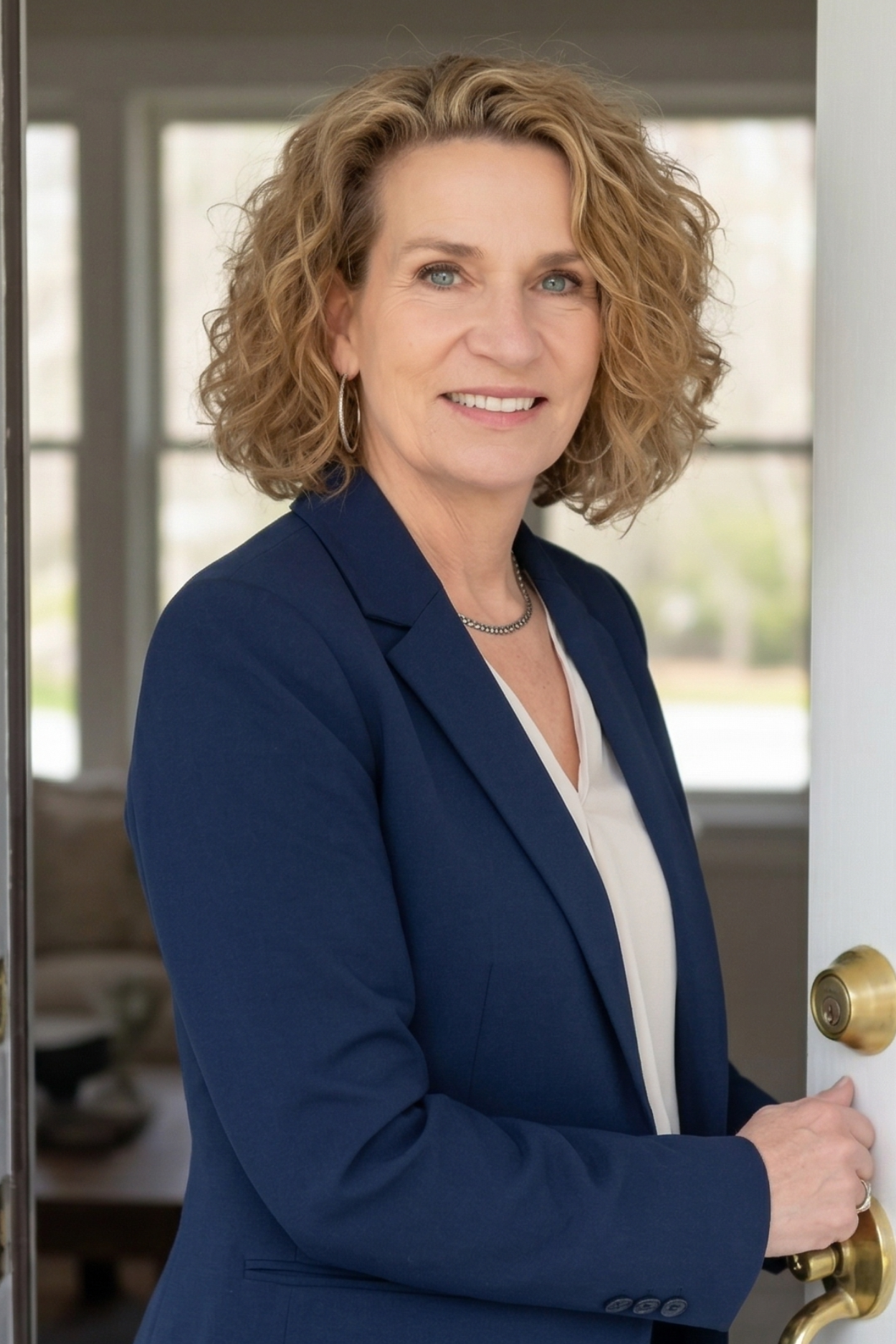 Suzanne Damon - Manchester New Hampshire Realtor and Executive Team Lead