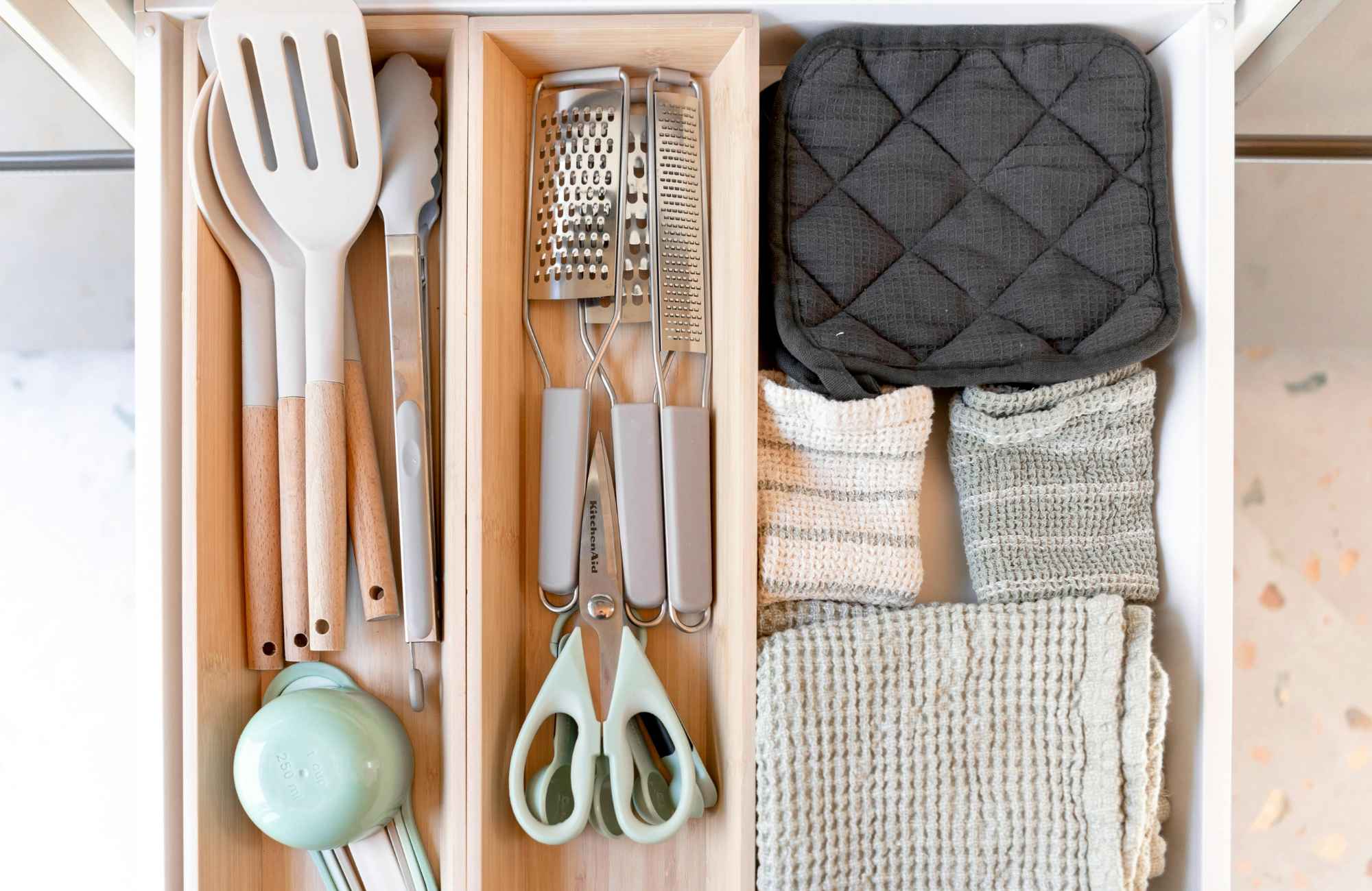 organized-by-keli-&-co-denver-co-daily-organization-habits-kitchen-drawer-neatly-organized-spatulas-scissors-potholders-time-saving-move-management
