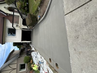 {{ custom_values.service_4 }} in {{custom_values.area_7})