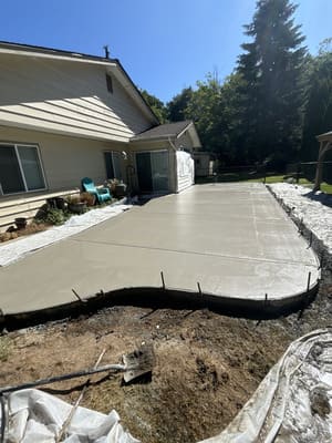 {{ custom_values.service_1 }} in {{custom_values.area_7})