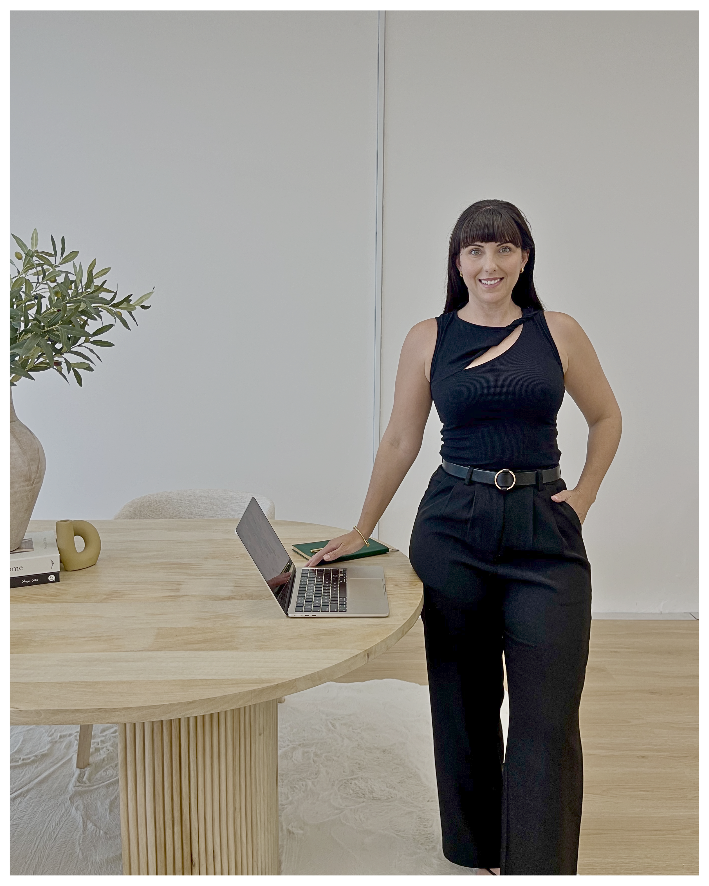 Lee-Anne - Fractional COO and AI strategist at Mindful Management Co