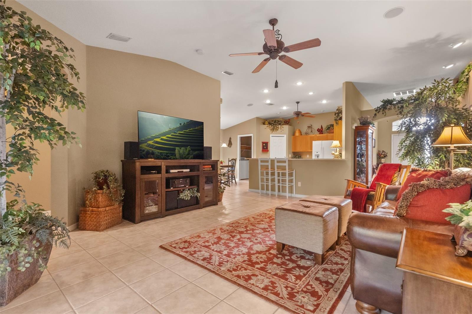 Living area at 13813 Sigler Street.