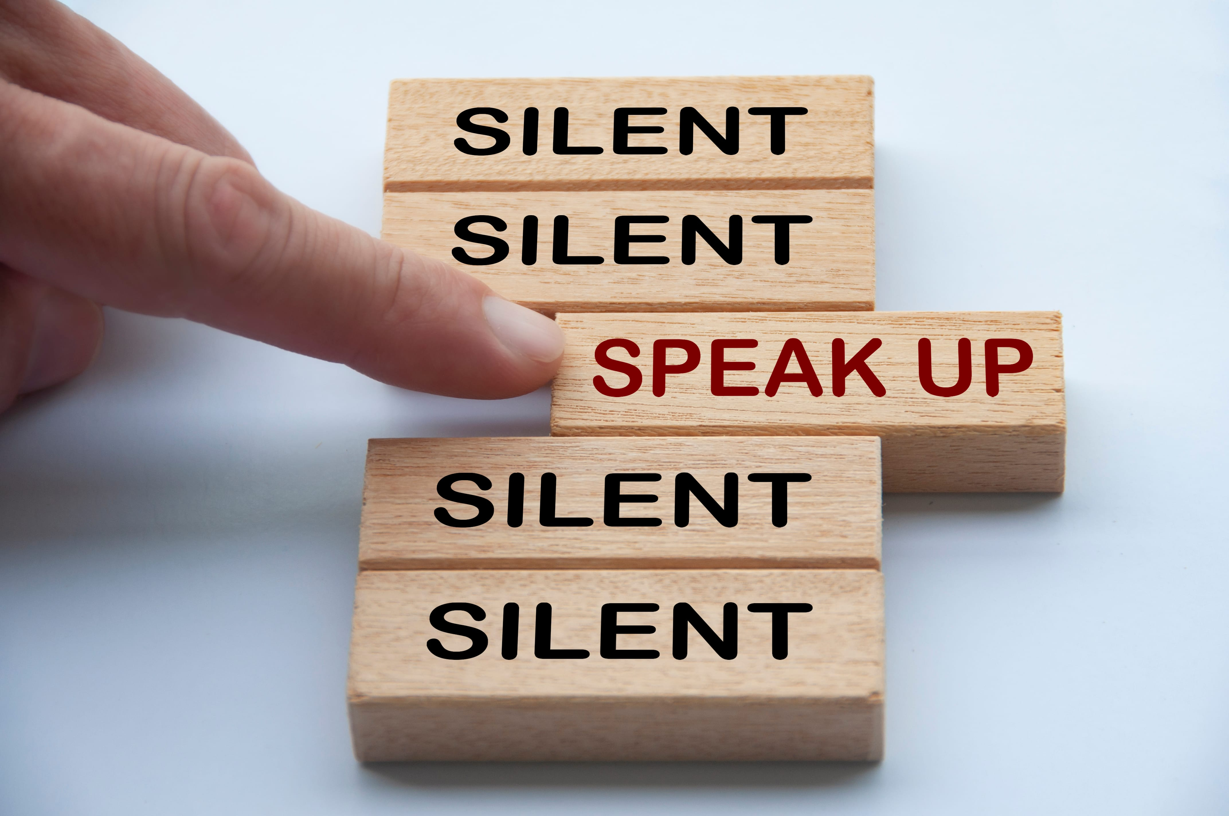 Silent culture where the manager needs to speak up Silent culture where the manager needs to speak up