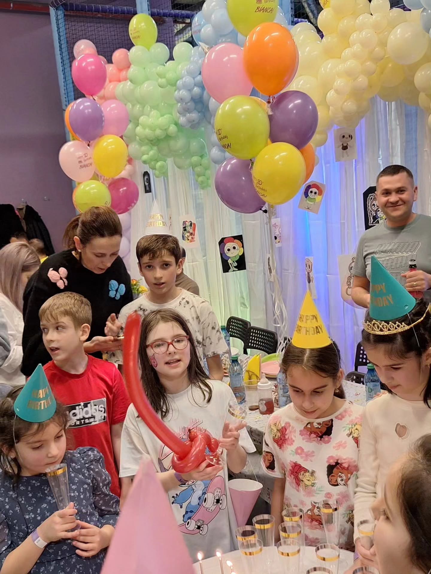 Petrecere aniversară - 3