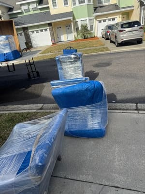 {{ custom_values.service_3 }} in {{custom_values.area_3})