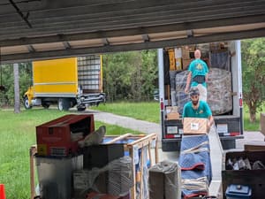 {{ custom_values.service_3 }} in {{custom_values.area_3})