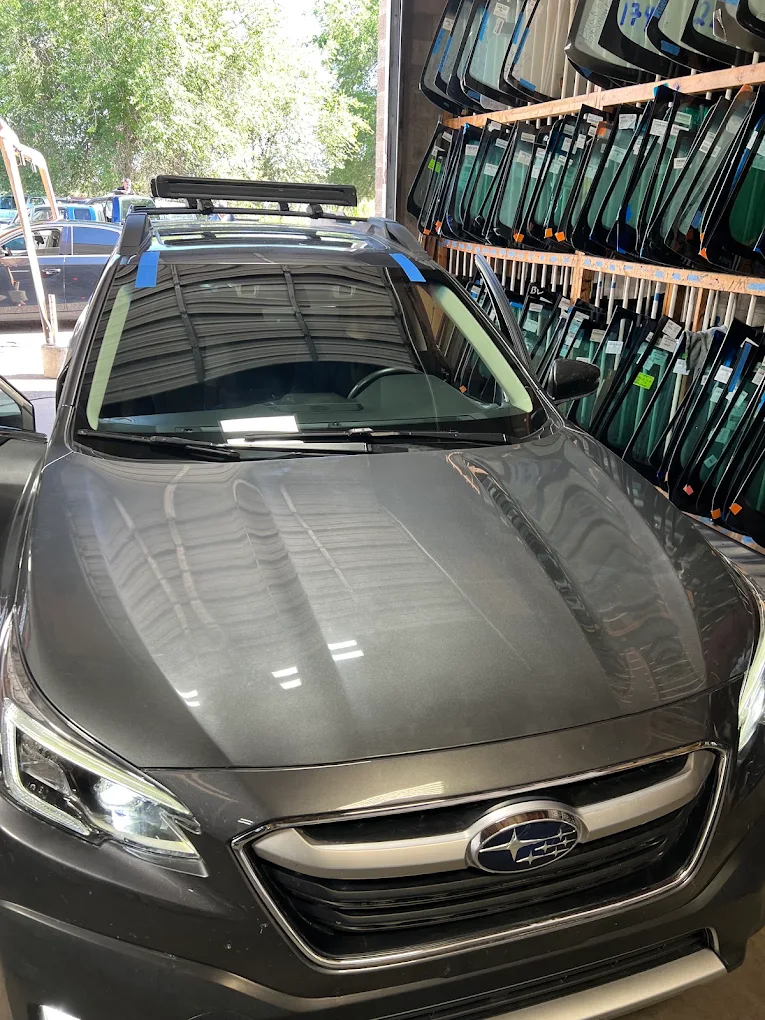 Auto glass work by Raul Auto Glass