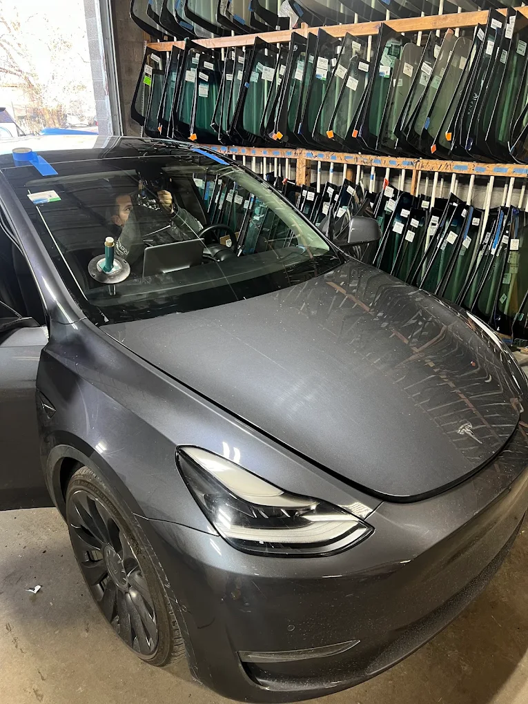Windshield chip and crack repair Salt Lake City