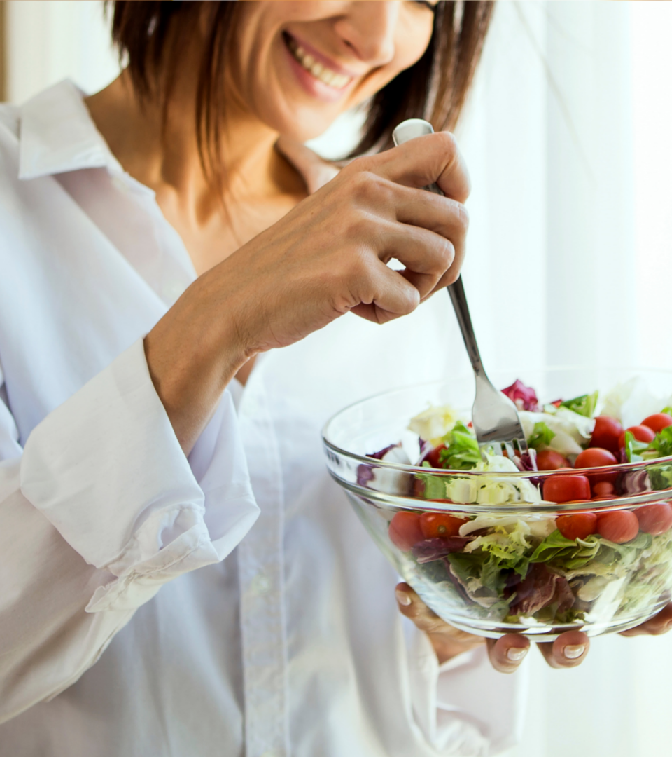 Busy working woman in California starting the Signature Vitality Plan