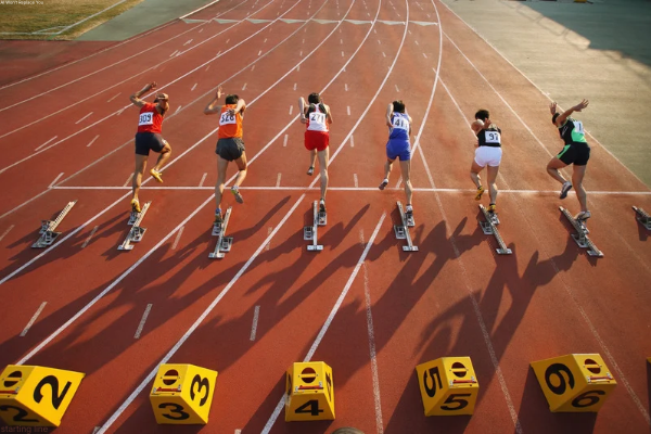 runners at the starting line