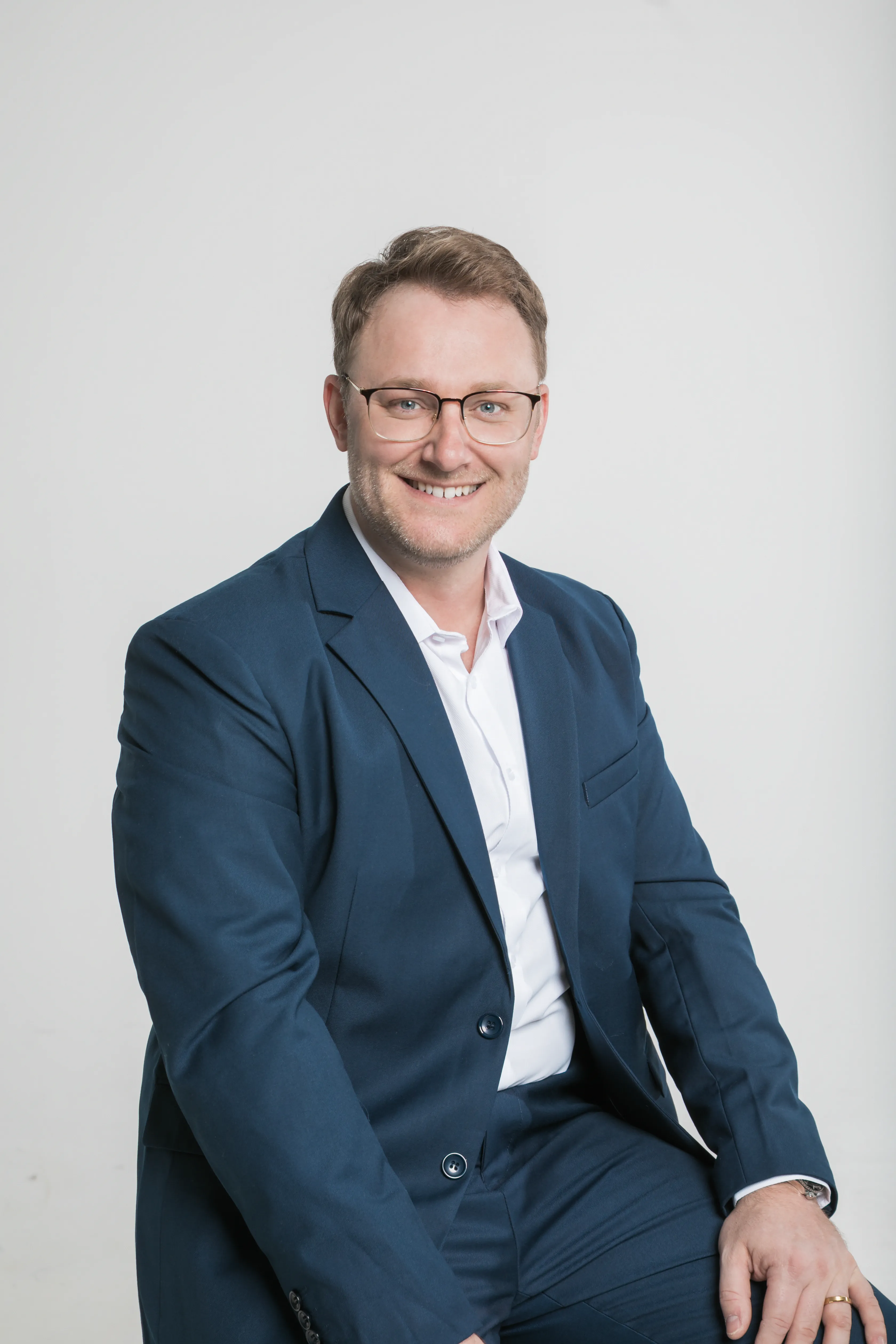 Justin Skrypnyk, Broker