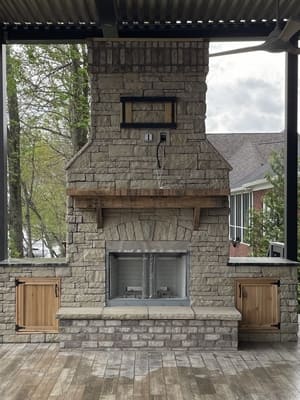 {{ custom_values.service_4 }} in {{custom_values.area_4})