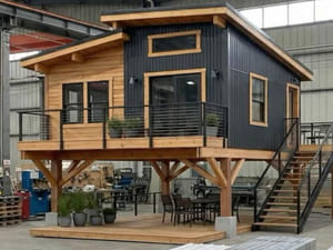 {{ custom_values.service_3 }} in {{custom_values.area_4})