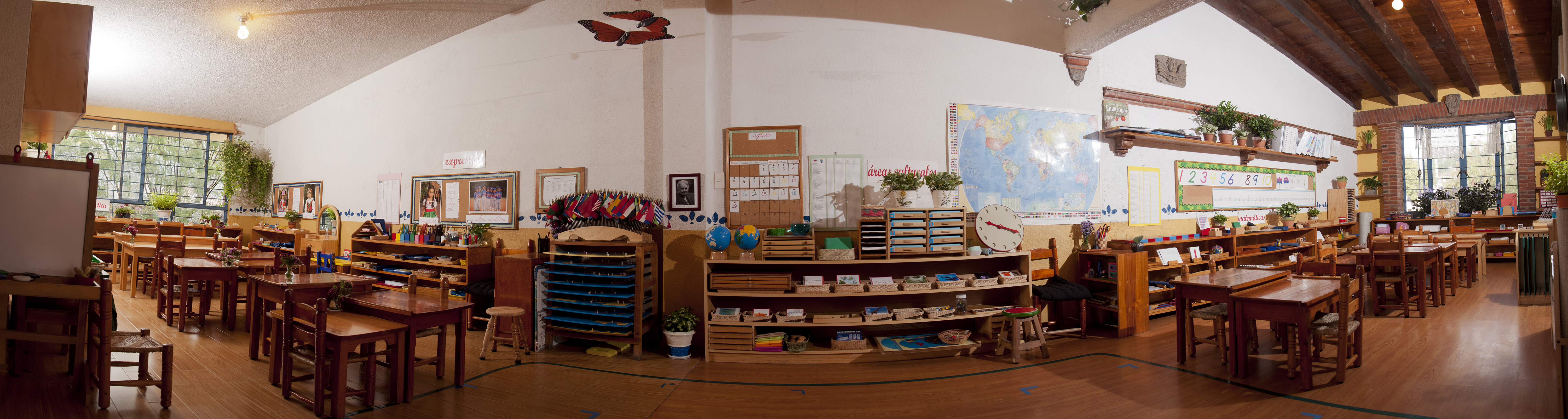 Ambiente preparado con materiales didácticos Montessori