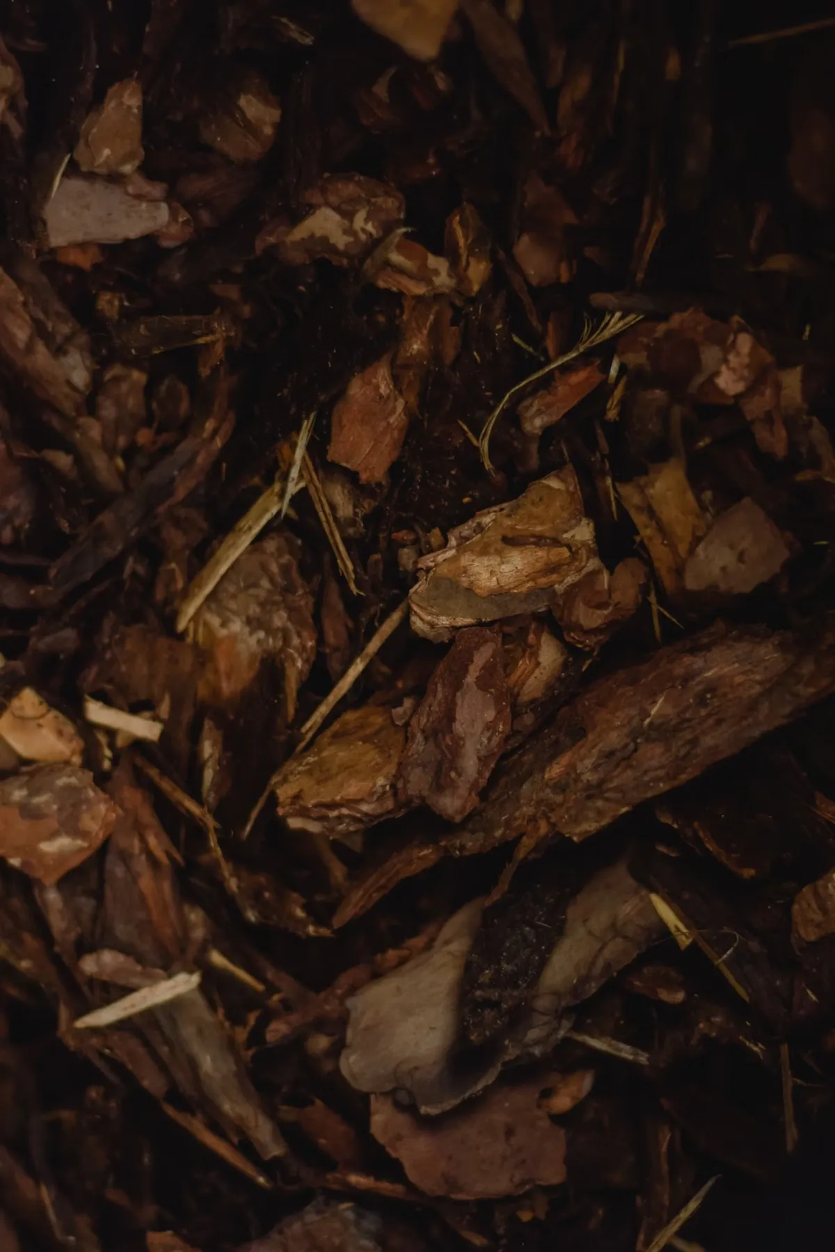 Bulk mulch delivery service in Atlanta, GA by Mr. Grapple