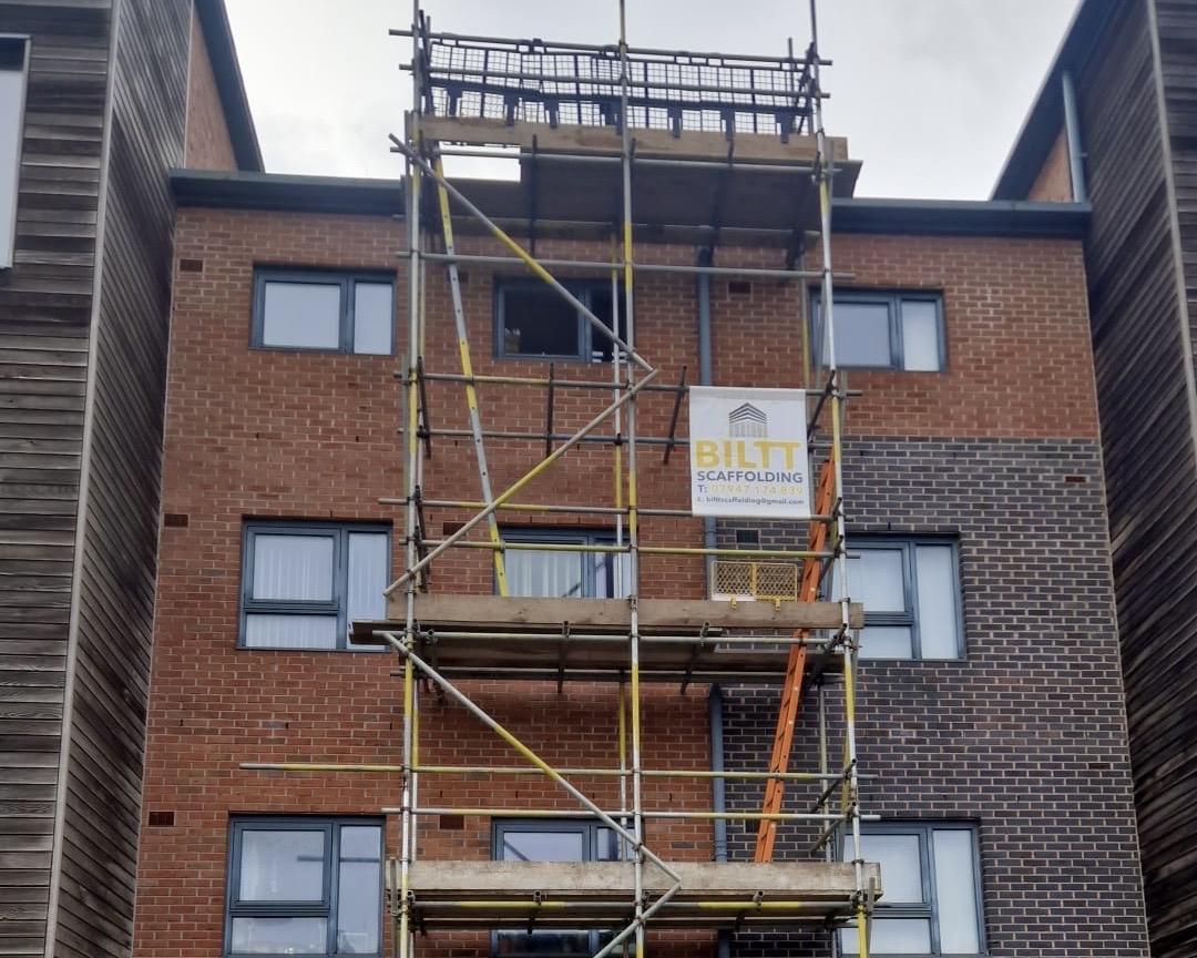 Access tower scaffolding leeds