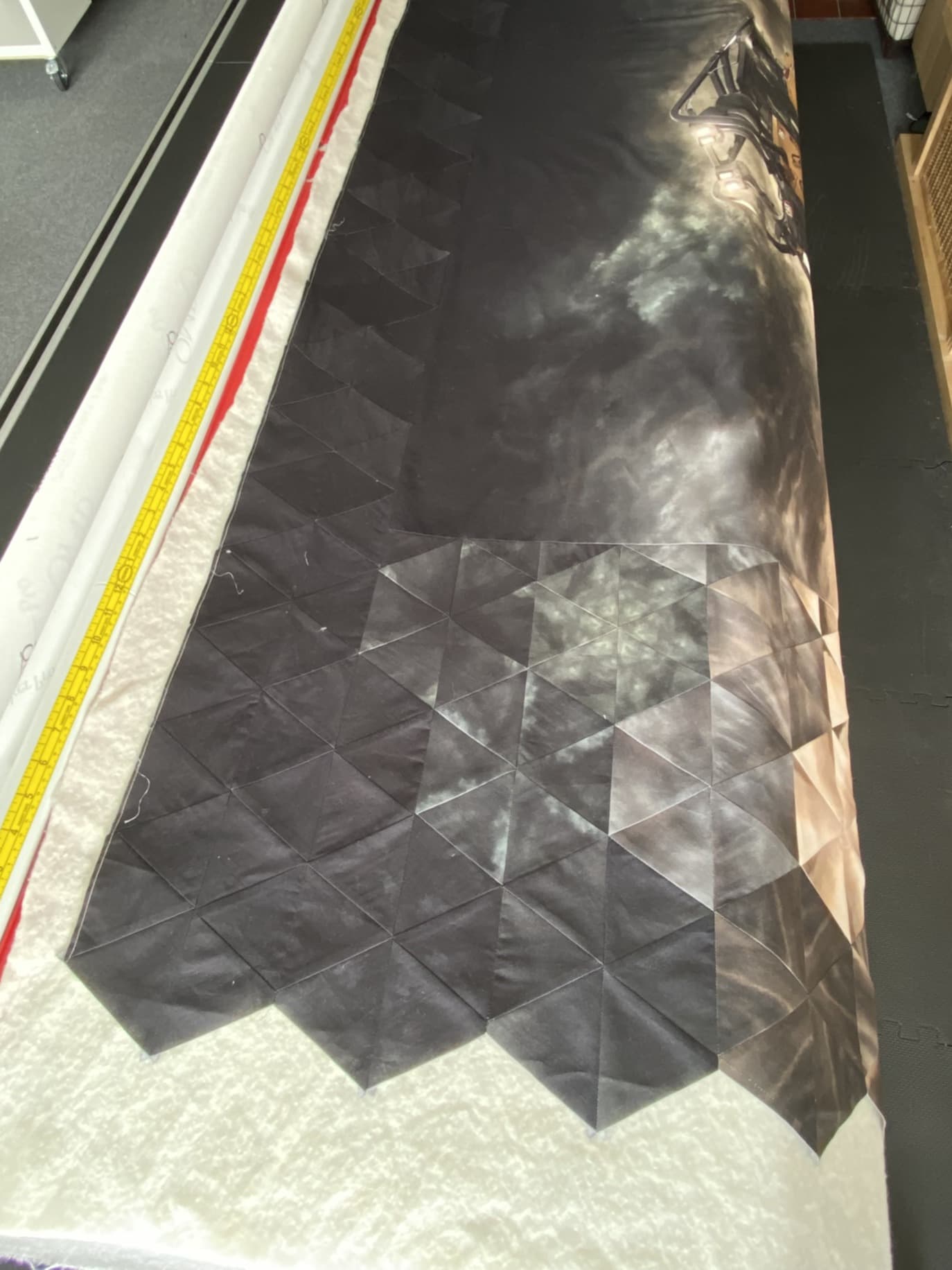 Ferdig oppsatt quilt på longarm