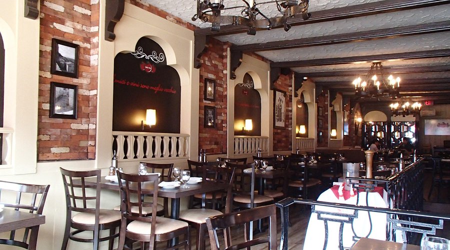 Mama Mia's warm dining room interior