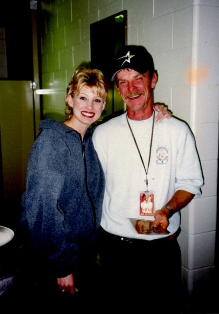 Faith Hill and Buford Jones backstage