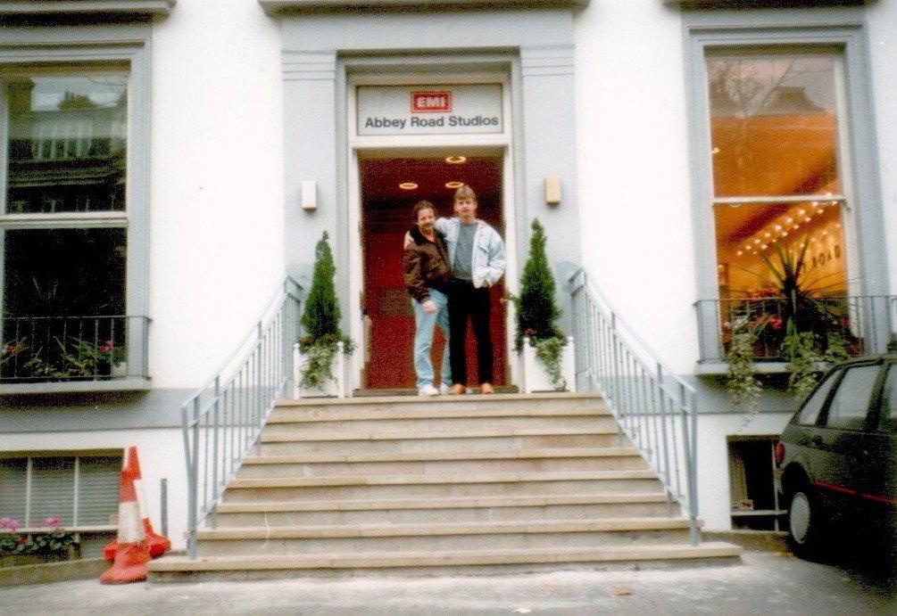 The front steps of Abbey Road Studios, 1988