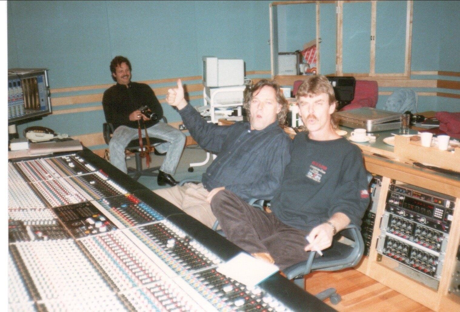 David Gilmour gives a thumbs-up to Buford Jones at Abbey Road Studios
