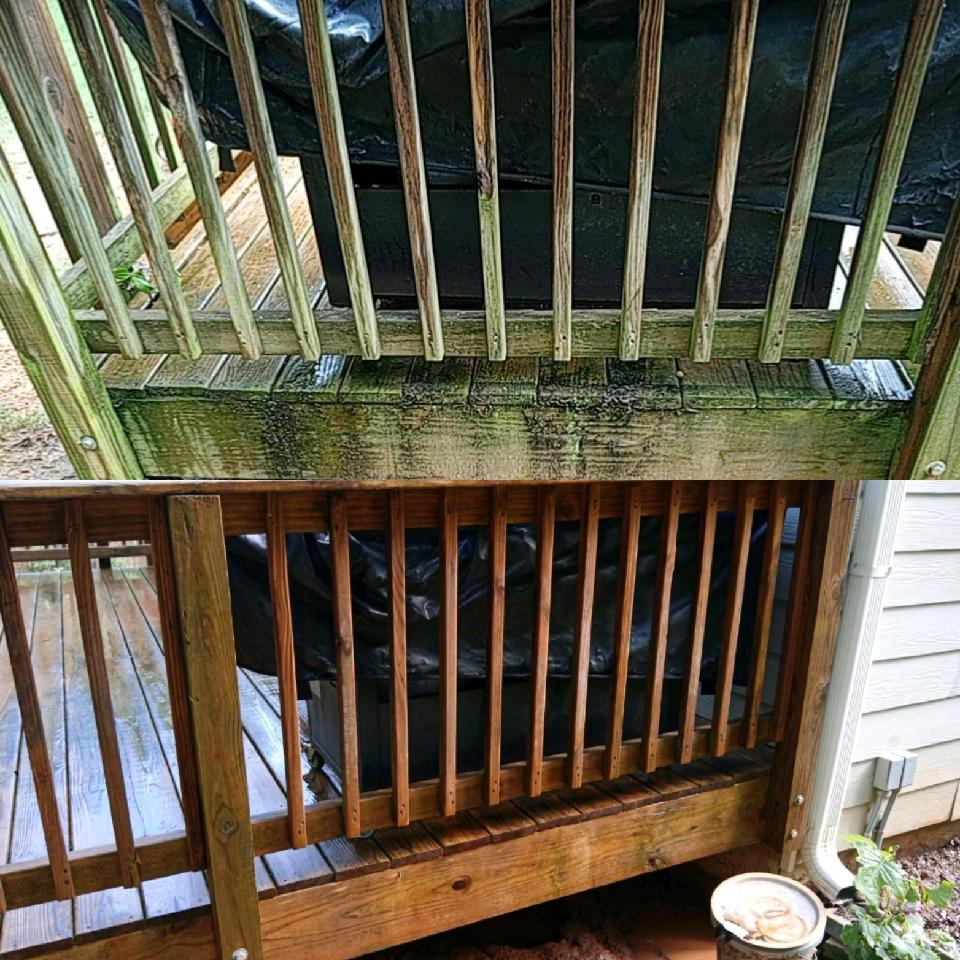 Before and after deck cleaning in Woodstock GA by Mechanical Magic