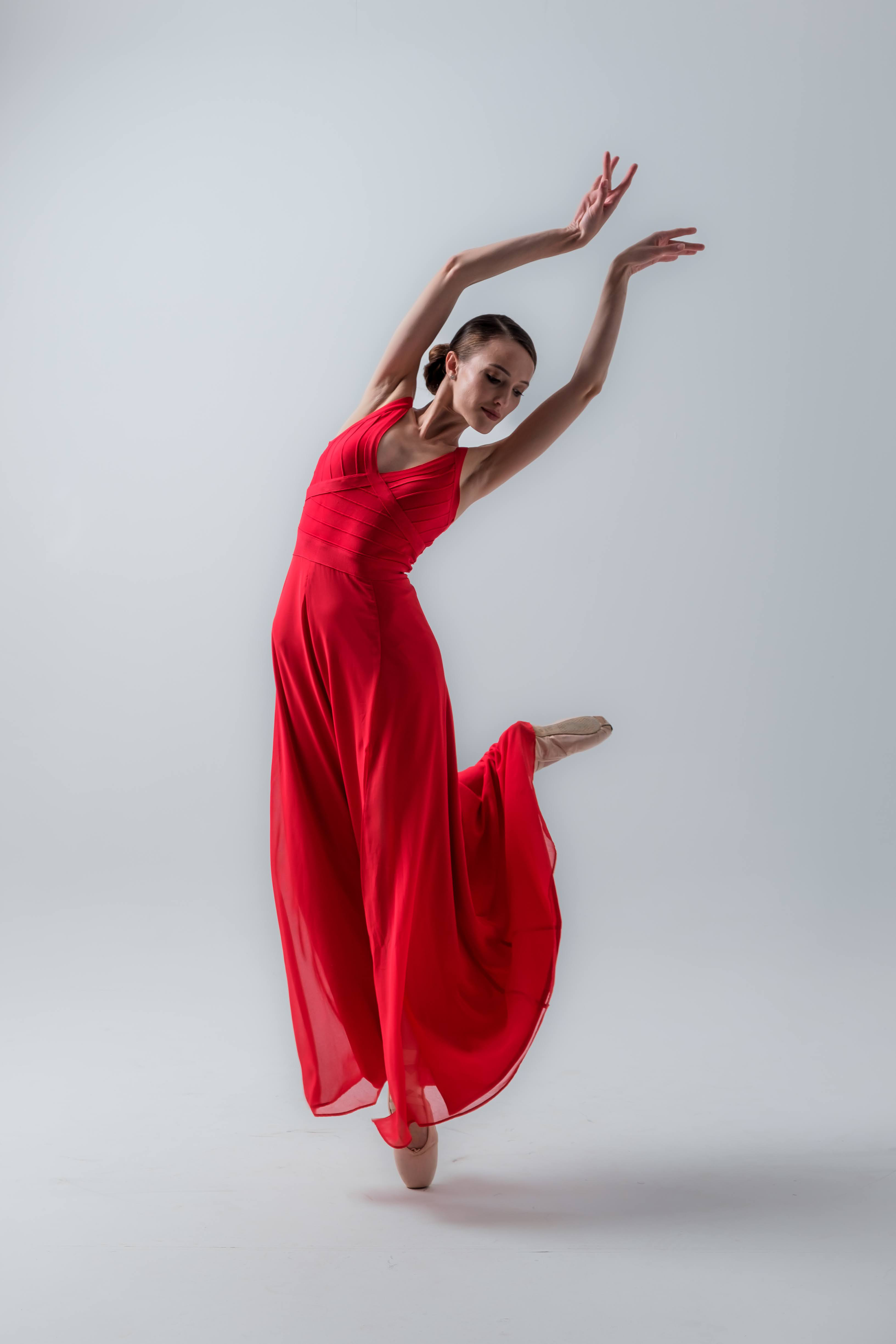 Adult dancers in studio