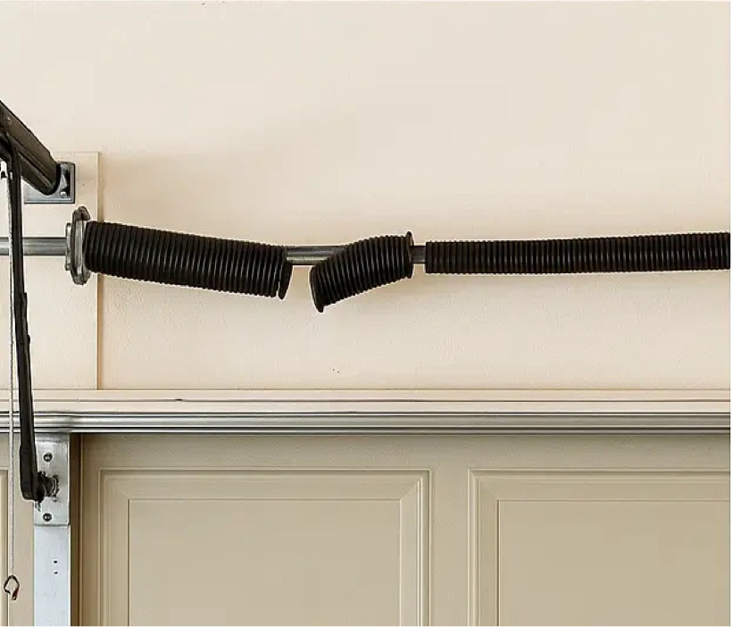 Broken torsion spring - before repair