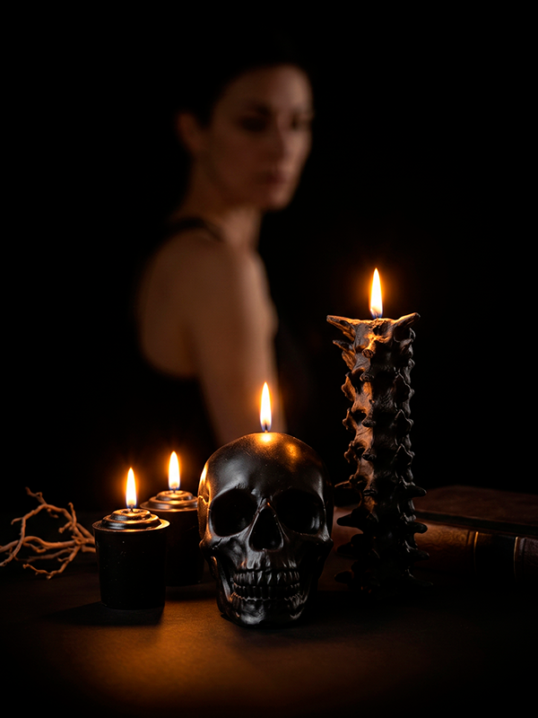 MAVRA Skull Candle Set — four black paraffin skull candles