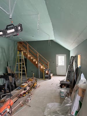 {{ custom_values.service_1 }} in {{custom_values.area_1})