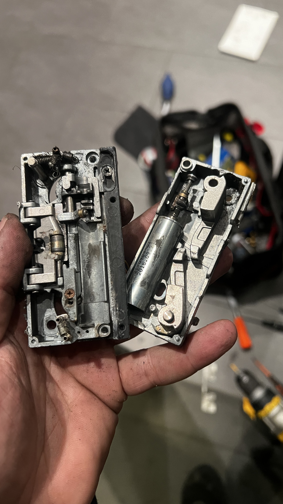 Commercial lock service