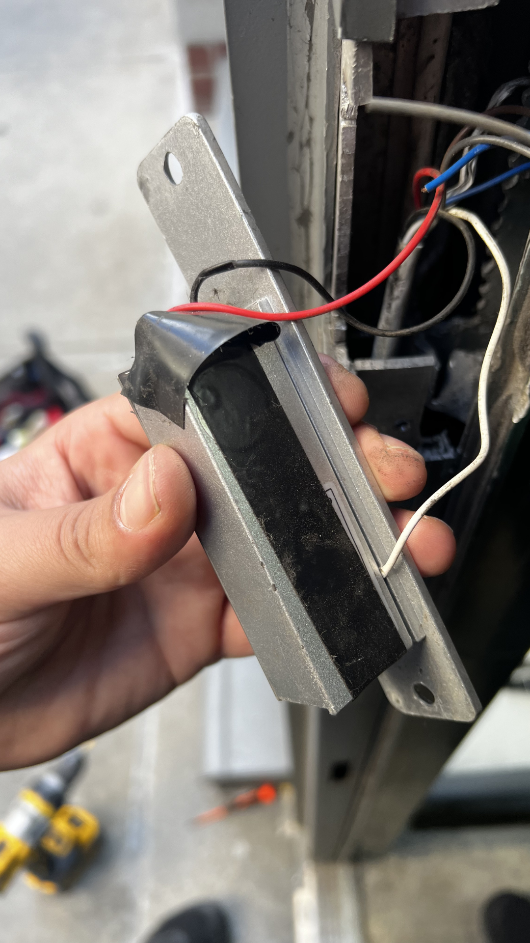 Emergency lockout support