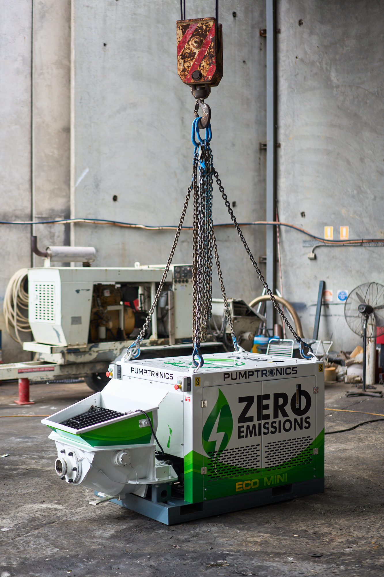 Eco Mini on chains, hopper end