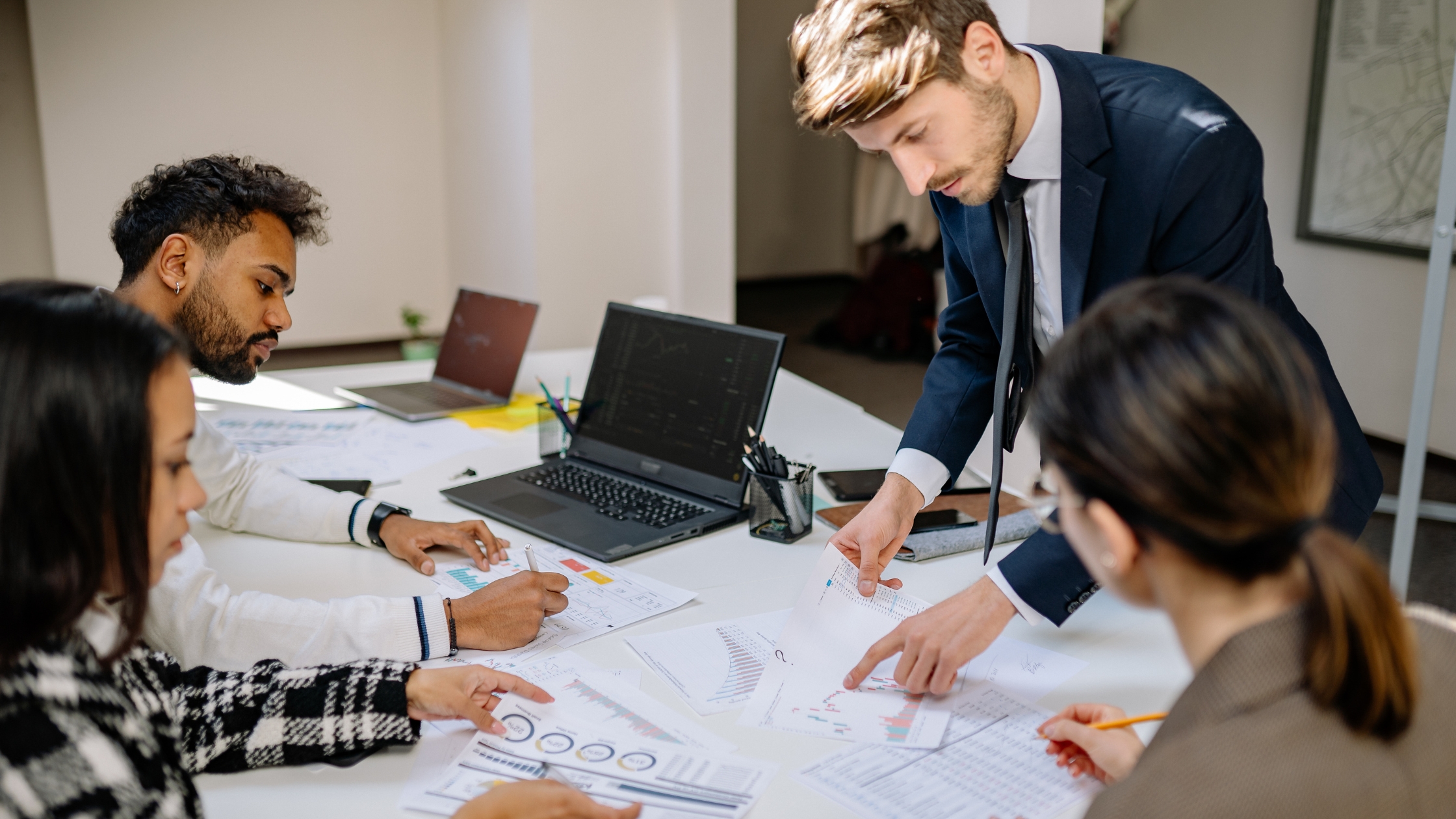 How to Choose the Right Real Estate Brokerage for Growth in 2026