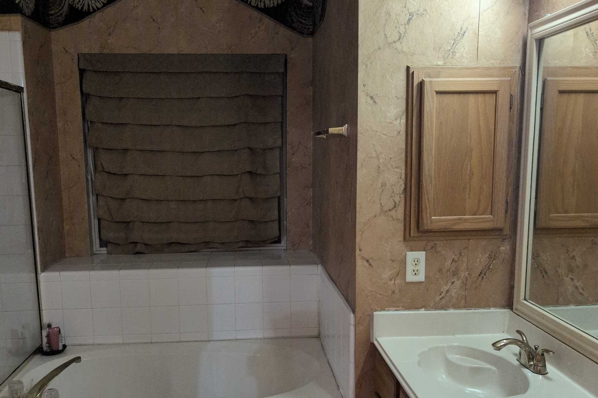 Bathroom before renovation