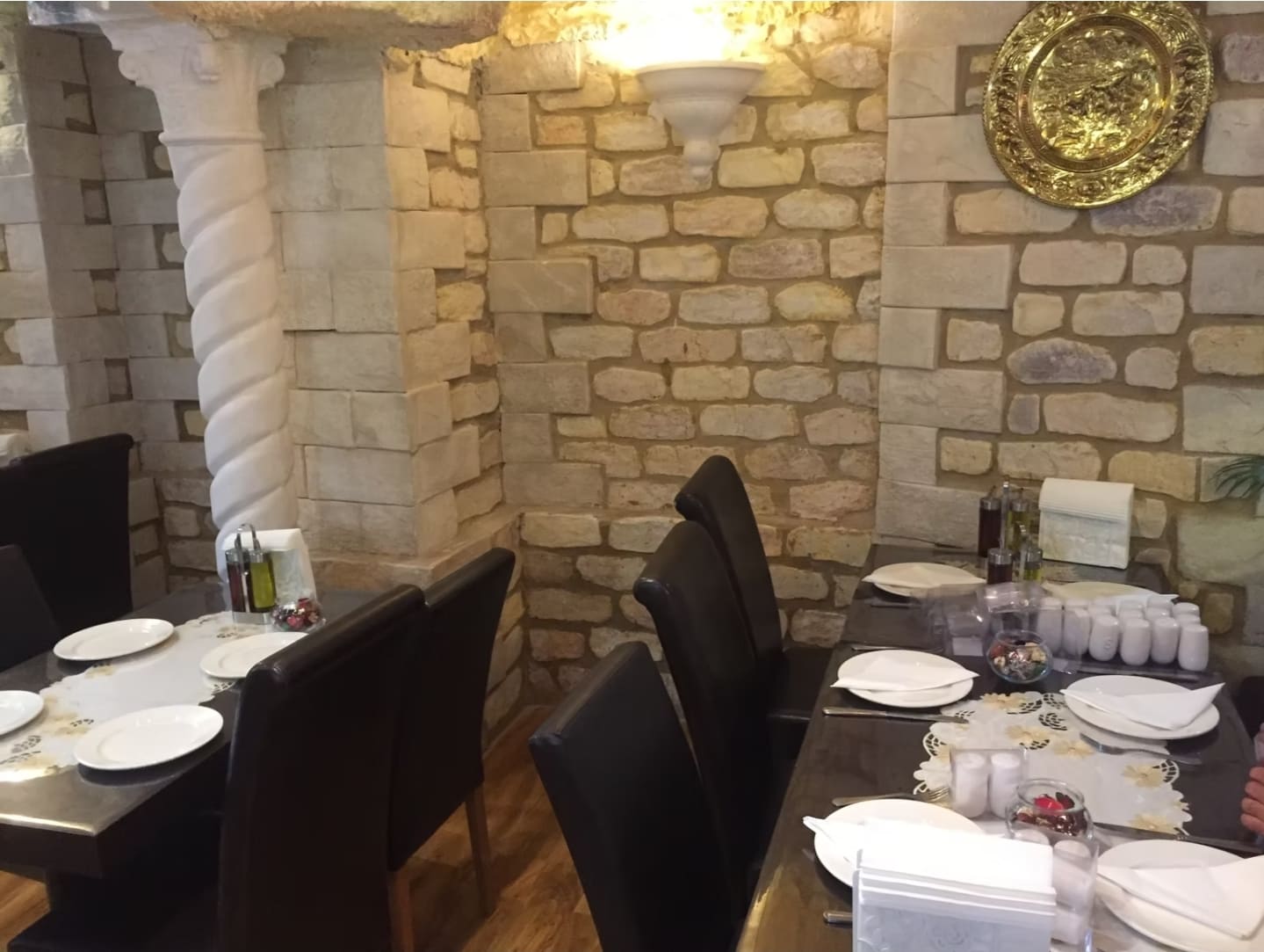 Stone Wall Decoration Harrow