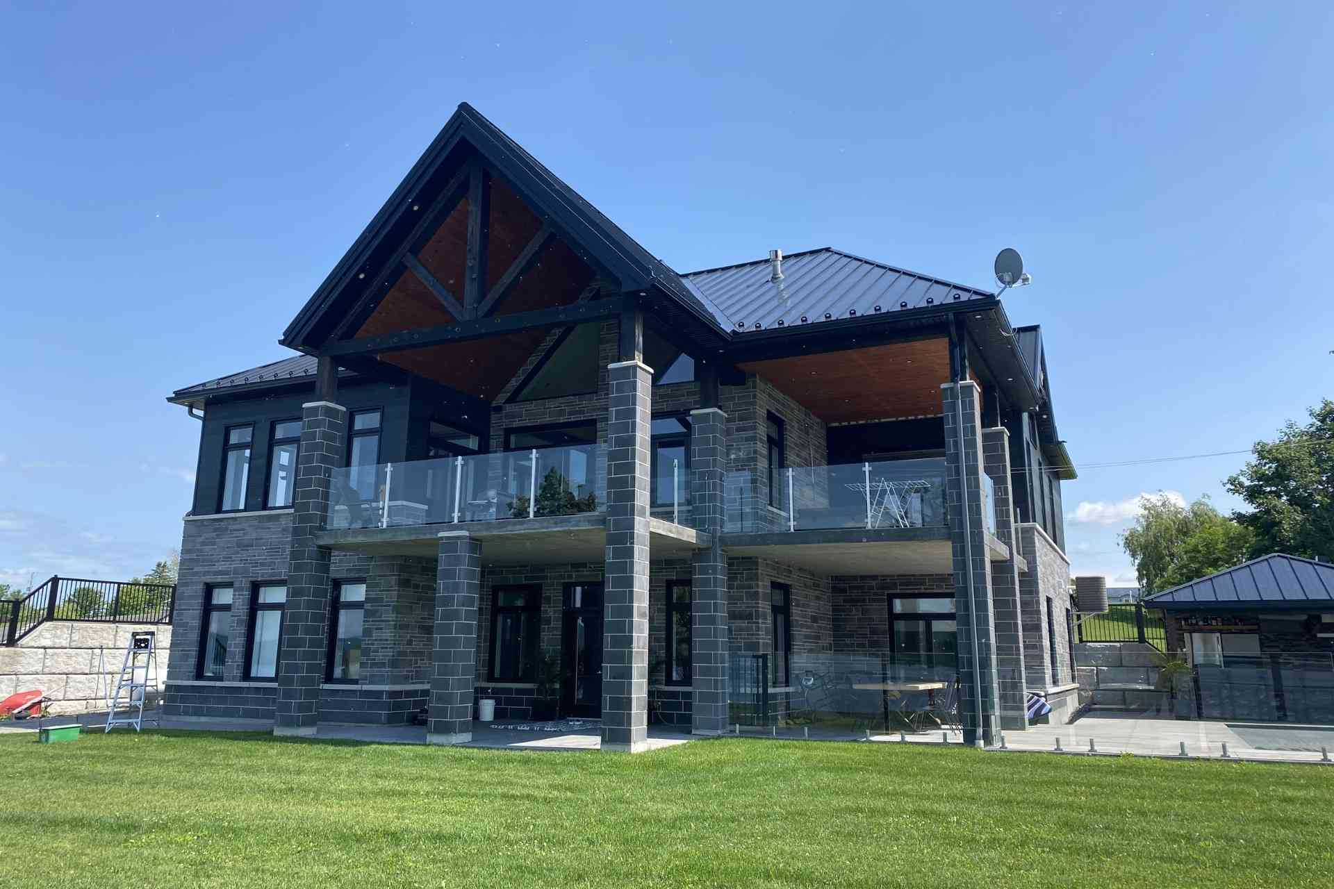 Crystal Clear Window Cleaning — Orleans, Ontario