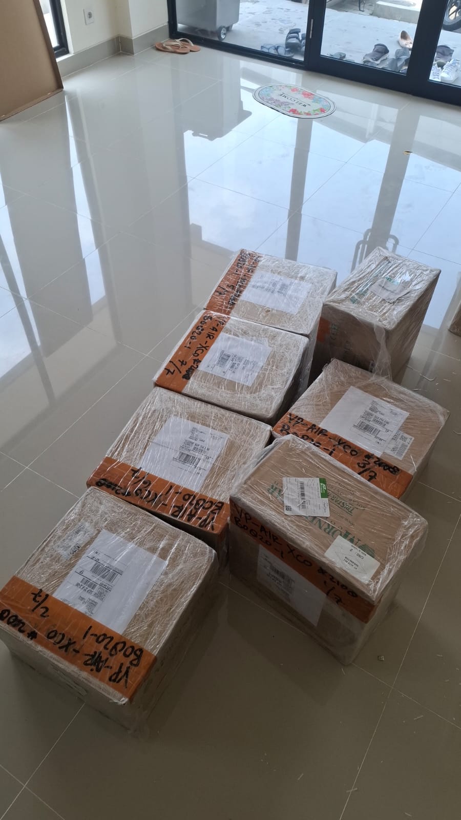 XCO customer shipment review