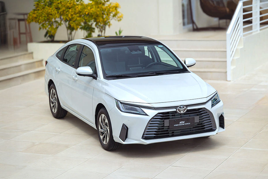 Toyota ATIV HYBRID 2tone