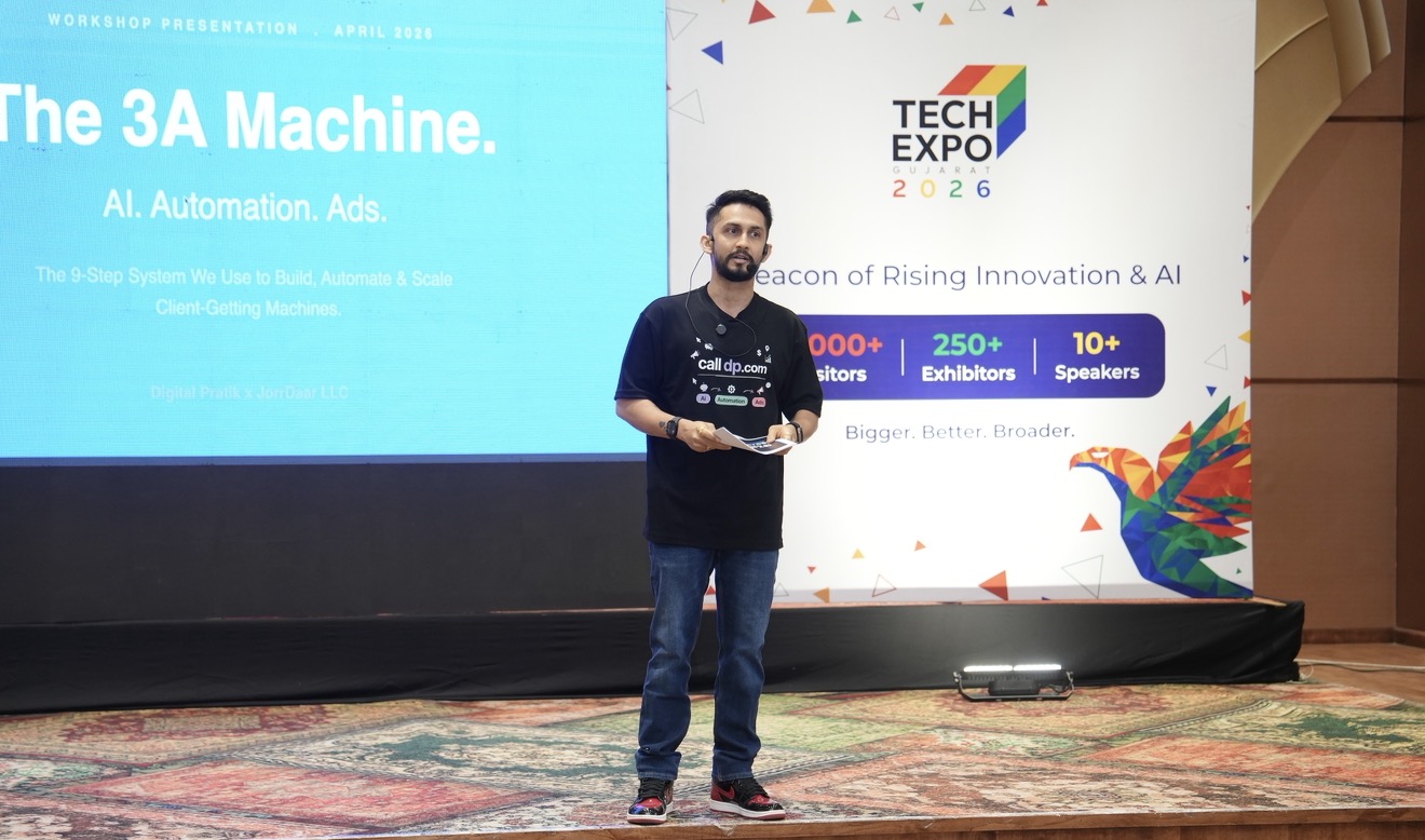 Digital Pratik on stage