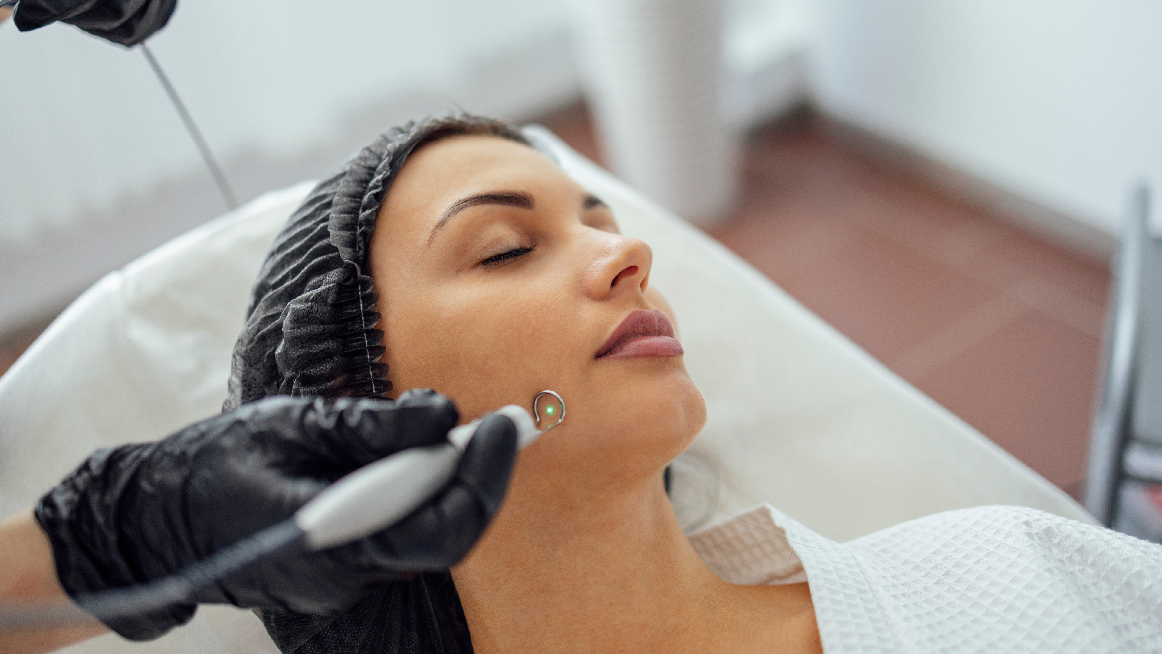 Laser Treatments in Dubai | Dr Mayur Bhobe