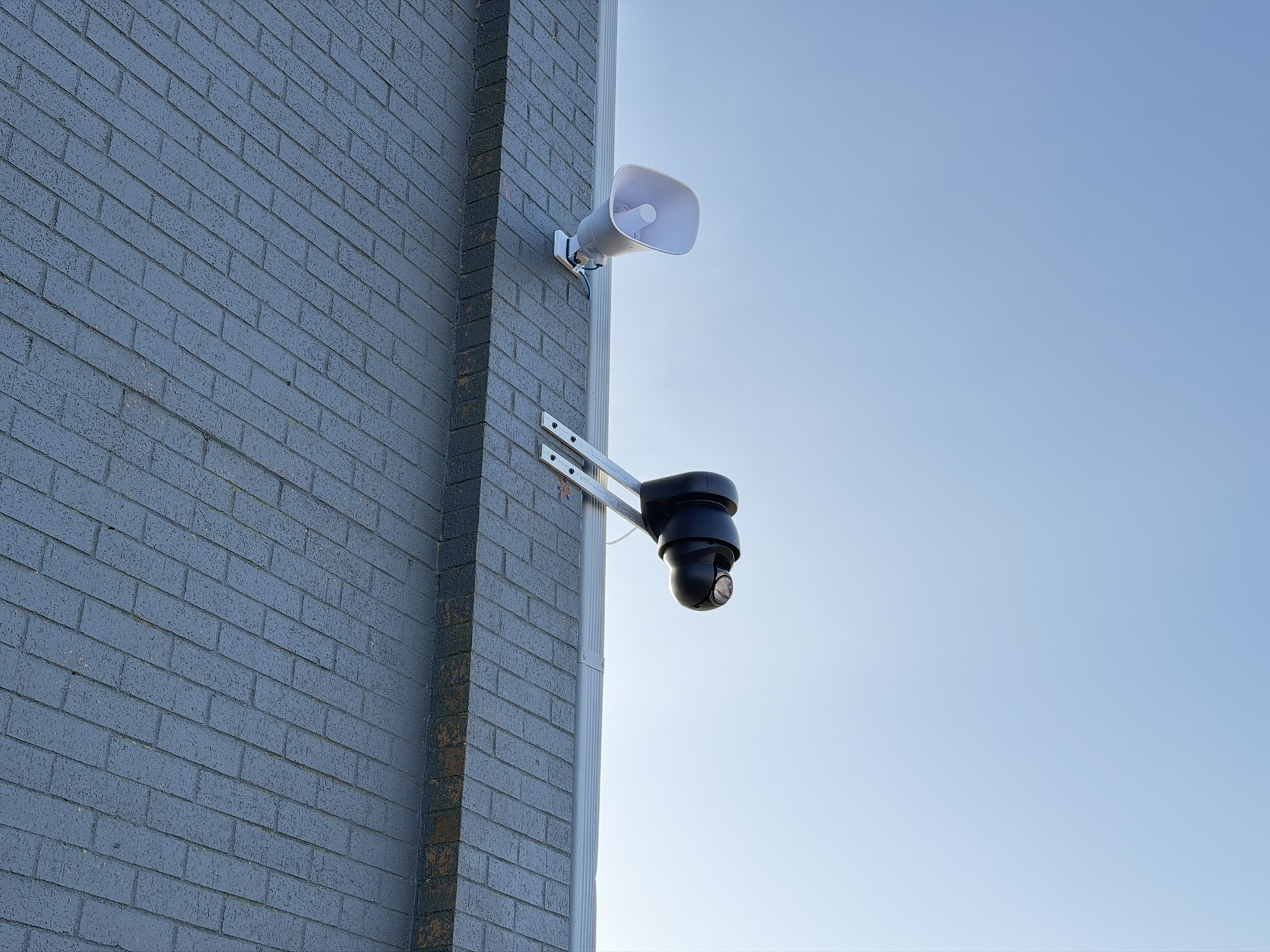Security camera installation on commercial building - full property coverage